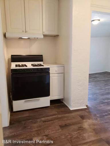 Main picture of 528 S Warren Ave