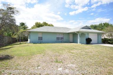 Main picture of 2382 Moonstone Ave