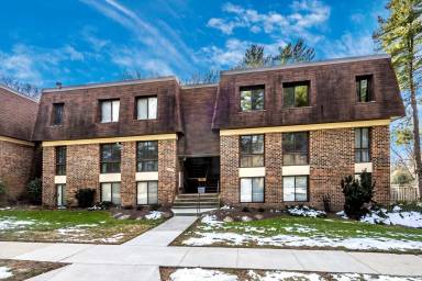 Main picture of 5232 W Running Brook Rd