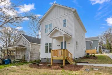 Main picture of 1608 E Main St