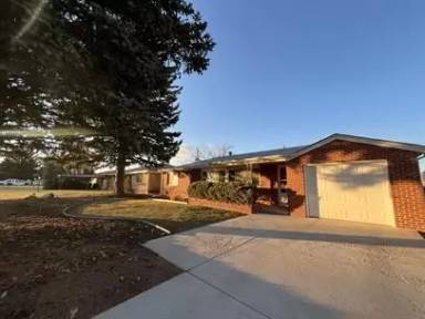 Main picture of 2738 Deming Blvd