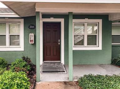 Main picture of 2064 Arlington St