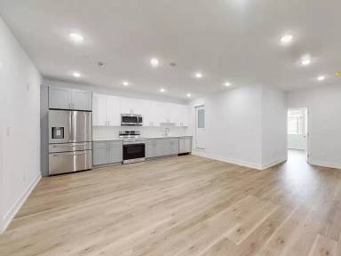 Main picture of 1728 W Susquehanna Ave