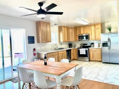 Main picture of 5193 Sunburst St