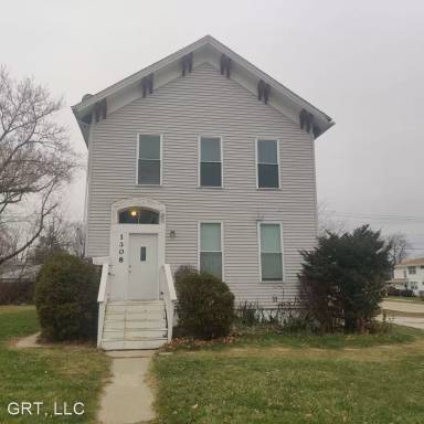 Main picture of 1308 Lathrop Ave