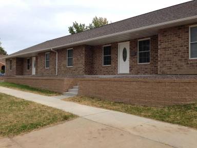 Main picture of 715 W 11th St