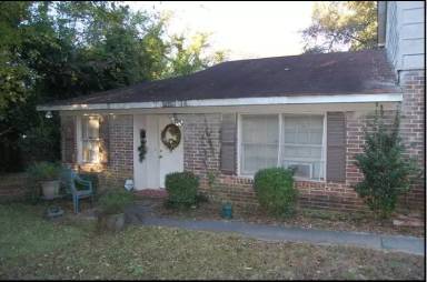 Main picture of 2522 Delaware Ave