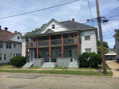 Main picture of 1406 E 8th St