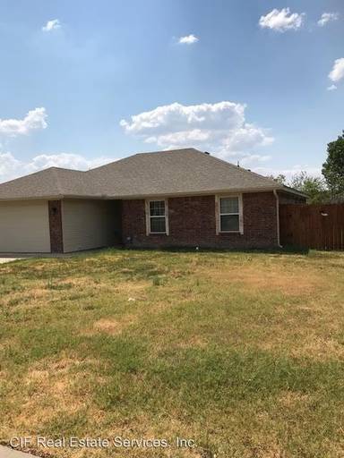 Main picture of 3004 Cricket Dr