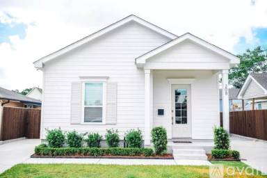 Main picture of 208 Rose St