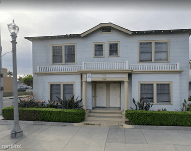 Main picture of 324 E Broadway Anaheim Ca