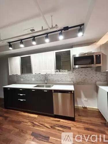 Main picture of 4600 S Ellis Ave