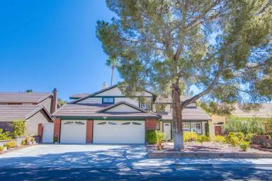 Main picture of 2342 Viewcrest Rd