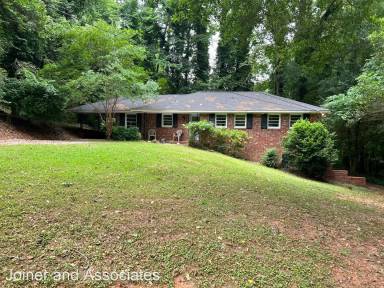 Main picture of 195 Caroline Ave