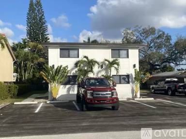 Main picture of 951 SW 68th Ct
