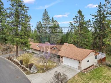 Main picture of 1717 S David Rd