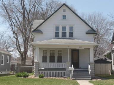 Main picture of 2123 14th St