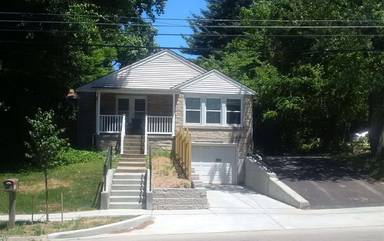Main picture of 1412 N Kinser Pike