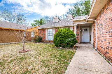 Main picture of 2114 Pennington Dr