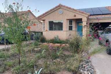 Main picture of 254 W 635 N