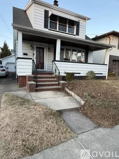 Main picture of 127 Union Ave