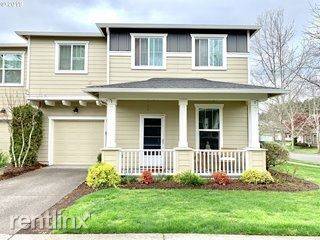 Main picture of 656 NW Brookhill Ln
