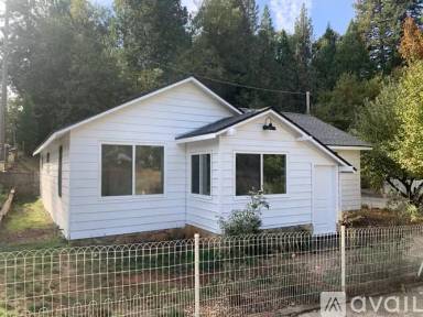Main picture of 2956 Snows Rd