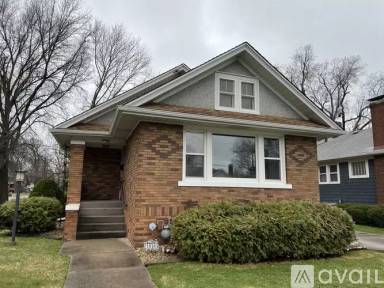 Main picture of 1010 Florence Ave