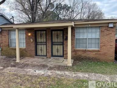 Main picture of 3063 Lyndale Ave