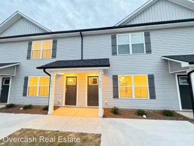 Main picture of 240 E 26th St