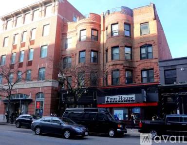 Main picture of 913 Boylston St