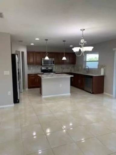 Main picture of 9975 Bishop Creek Way