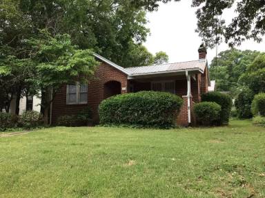 Main picture of 2015 Glenwood Ave