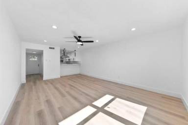 Main picture of 1514 Wirt Rd