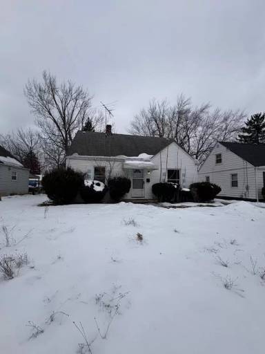 Main picture of 832 Chinook Ave
