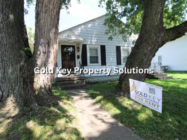 Main picture of 1302 W 2nd St