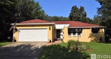 Main picture of 1639 Parkside Cir