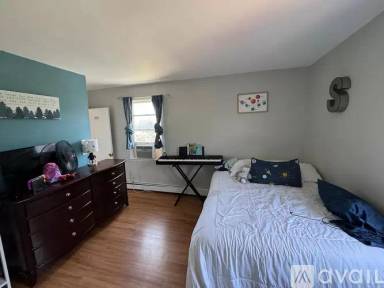 Main picture of 118 Maple Ave