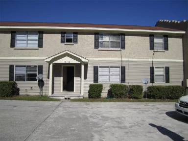 Main picture of Travis St. - 2