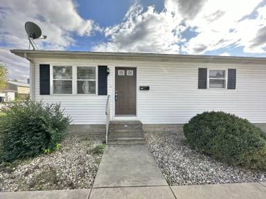 Main picture of 728 S Lindsay St