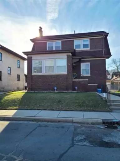 Main picture of 38 Highland St