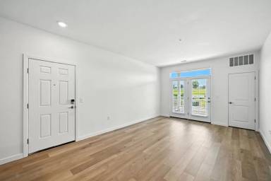 Main picture of 2220 N Susquehanna Trl