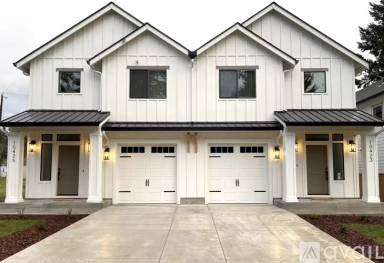 Main picture of 10425 NE 12th Way