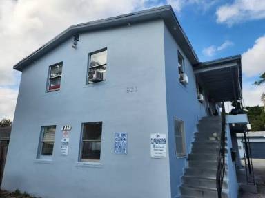 Main picture of 821 14th St