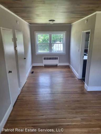 Main picture of 1301 S 10th St