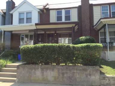 Main picture of 924 E Price St