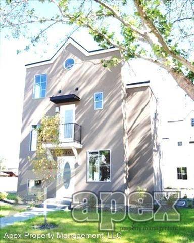 Main picture of 120 S Peasley St