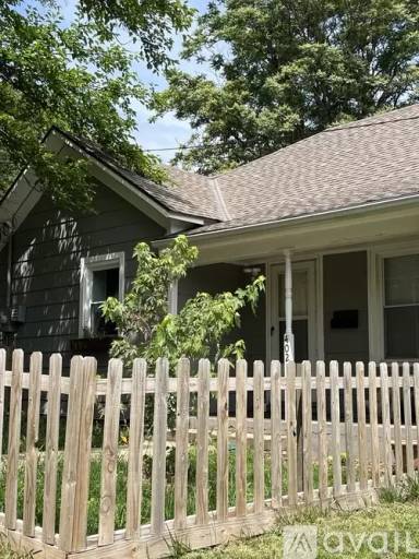 Main picture of 402 Farris Ave