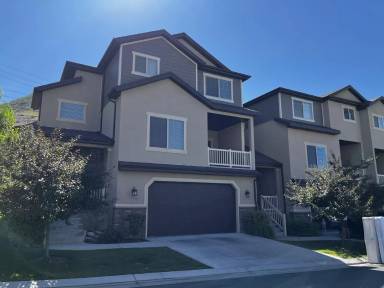 Main picture of 857 S Aspen Way