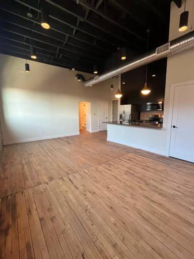 Main picture of 31 N Huron St